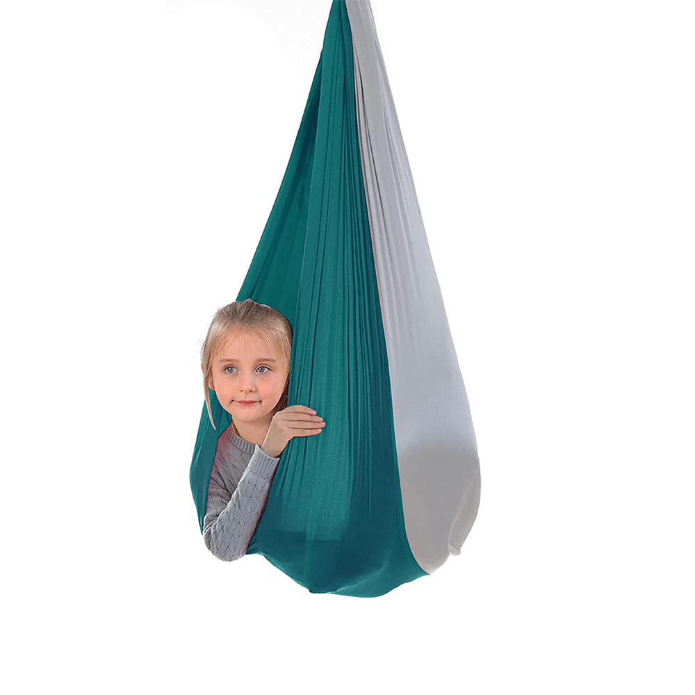 Kinderschaukel draußen
